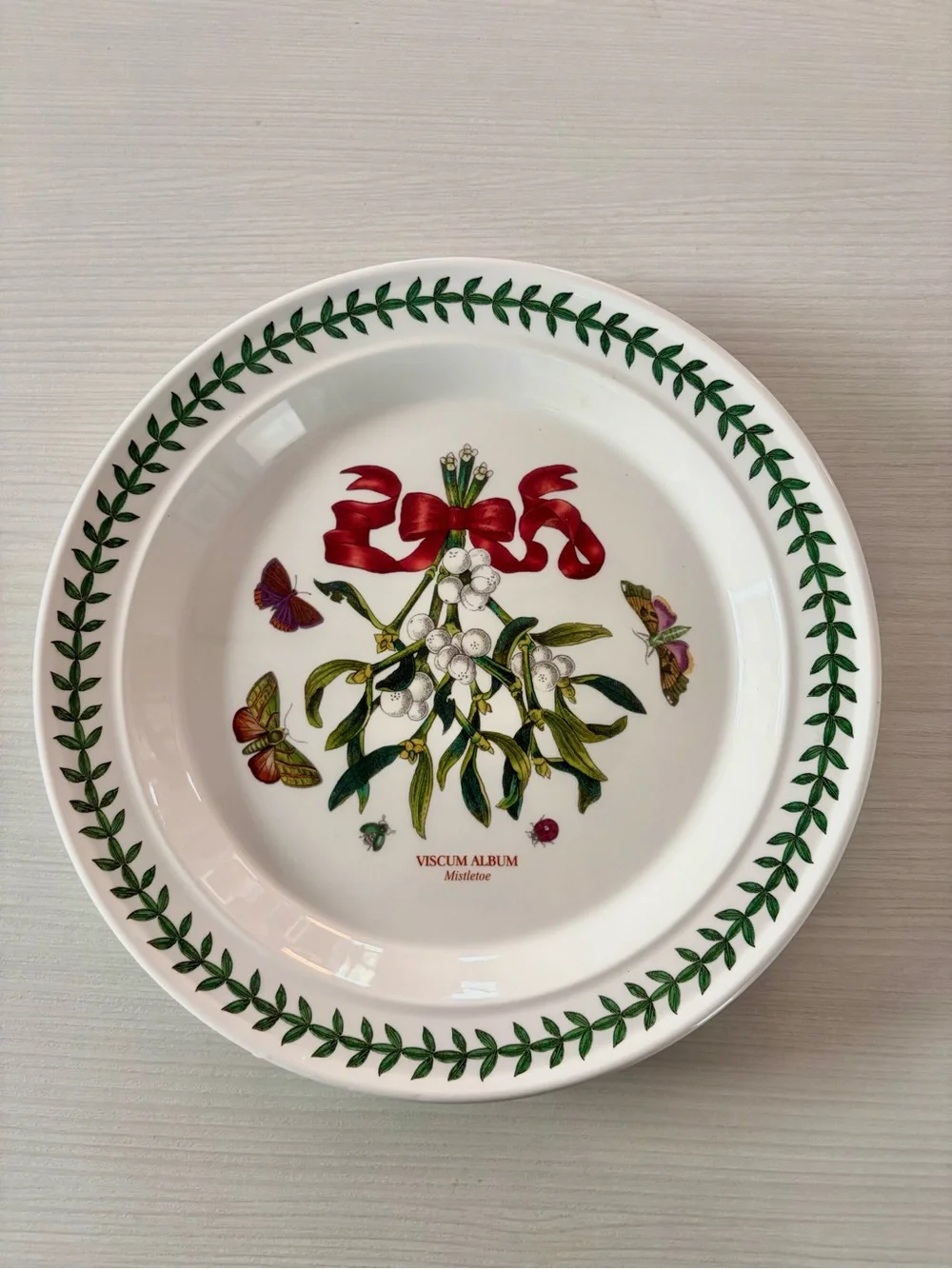 Portmeirion Mistletoe Dinner Plate Made in Britain NEW Discontinued 2010